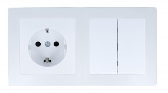 Kunststoff 2-facher Lichtschalter + Steckdose VDE Unterputz Wei LINA 
